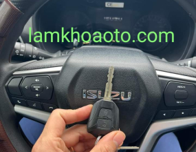 Làm khoá Isuzu D-MAX 